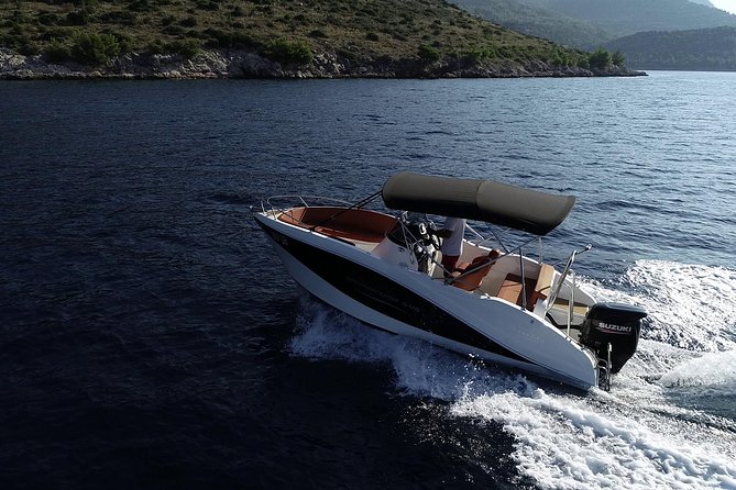 2 hours Elafiti Islands Private Tour by Barracuda 545 - Private boat details on Barracuda 545: what you actually get