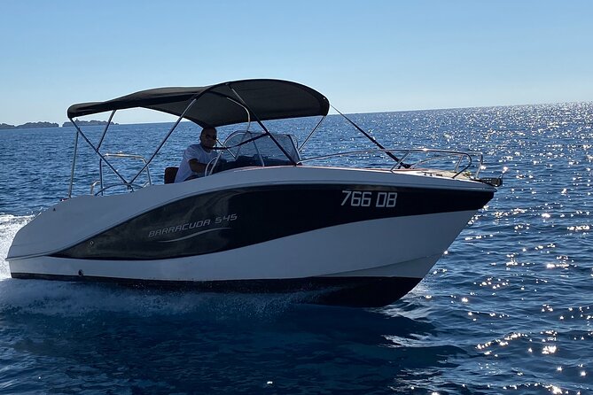 2 hours Elafiti Islands Private Tour by Barracuda 545 - Koločep stop and the Blue and Green Cave: where the hour goes