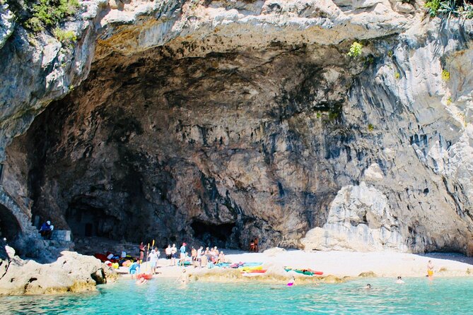 50-minute Panoramic Cruise of Dubrovnik with English Audio Guide - Lokrum Island nature reserve: cliffs, caves, and calm water views