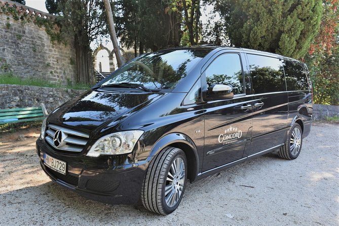 Airport Transfer Dubrovnik Town to Herceg Novi / Portonovi - Meet Your Driver: Professional, Friendly, and Ready Early