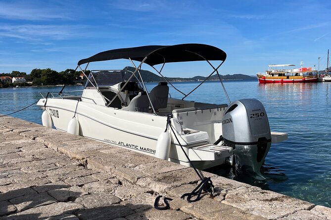 Blue cave tour with a speedboat-small group - Timing reality: why arriving early helps