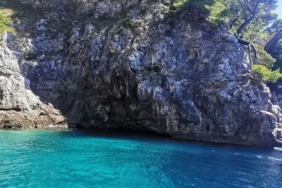 Blue & Green Cave Experience: Drinks, Snorkeling & Šunj Beach - Getting started at Lapadska obala 4 (and keeping the day simple)