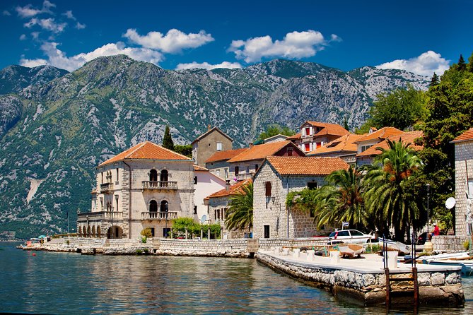 Day trip to Montenegro from Dubrovnik - Port Gruž to Perast: your first Montenegro taste