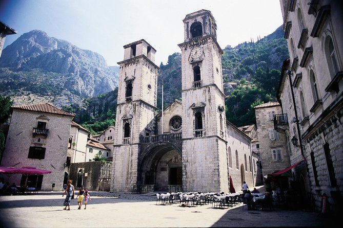 Day trip to Montenegro from Dubrovnik - Kotor Old Town sightseeing: guided orientation in a UNESCO setting