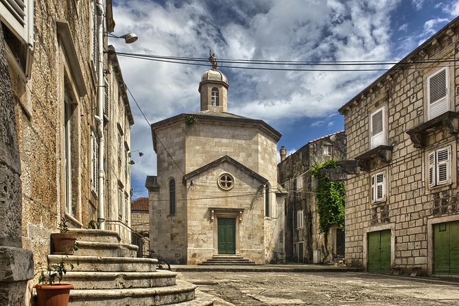 Discover Korcula from Dubrovnik - Getting picked up at 7:00 am and staying sane