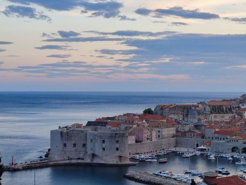 Dubrovnik: 2h Old Town Private Guided Tour - Dubrovnik Old Town in Two Hours: Exactly the Right Tempo