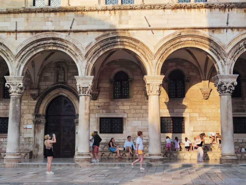 Dubrovnik: 2h Old Town Private Guided Tour - Bell Tower, Cathedral, and Onofrio’s Fountain: More Than Landmarks