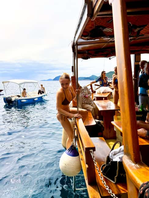 Dubrovnik: 6 hours Blue cave & Elaphiti with optional lunch - Key Points at a Glance
