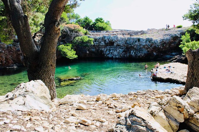 Dubrovnik Boat Tour: Lokrum Island, Betina Cave & St.Jacobs Beach - Meeting at Lokanda Peskarija and Staying on Time