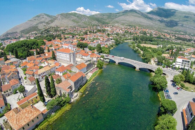 Dubrovnik Bosnia-Herzegovina Half-Day Wine Tour with Tastings - Winery Bojanic: pairing wine with cheeses and ham