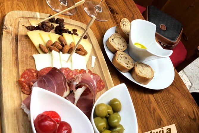 Dubrovnik by Night, History, Wine & Bites - Dubrovnik By Night: Why This Evening Tour Works