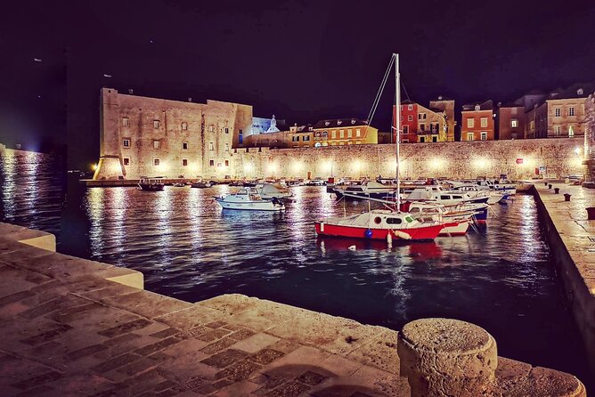 Dubrovnik By Night Walking Tour - Stop 3 to 4: Franciscan Church area, Onofrio Fountain, then Stradun
