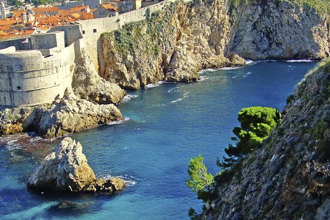 Dubrovnik City Walls Walking Tour (entrance ticket included) - Comfort and Pacing: Heat, Sound, and Real-World Group Dynamics