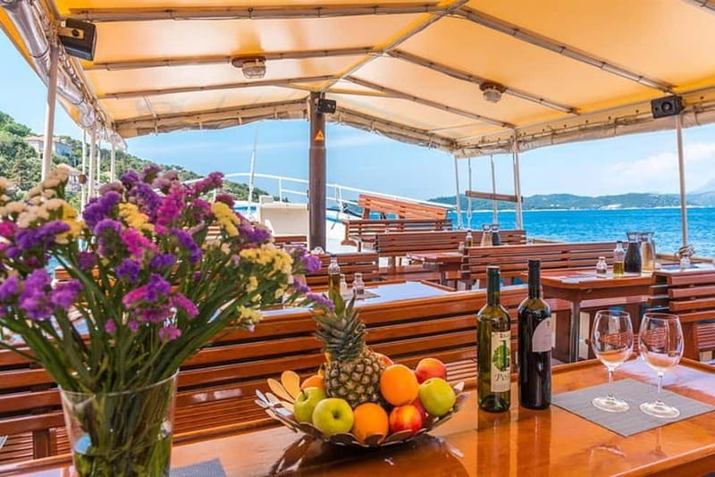 Dubrovnik: Elaphite Islands Cruise with Lunch and Drinks - Lopud (about 3 hours): the best time for walking, beach, and lunch