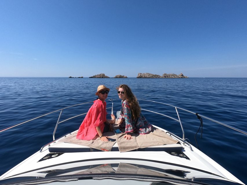 Dubrovnik: Elaphite Islands Private Speedboat Full-Day Tour - Luka Šipanska on Šipan: free time on a tiny island life