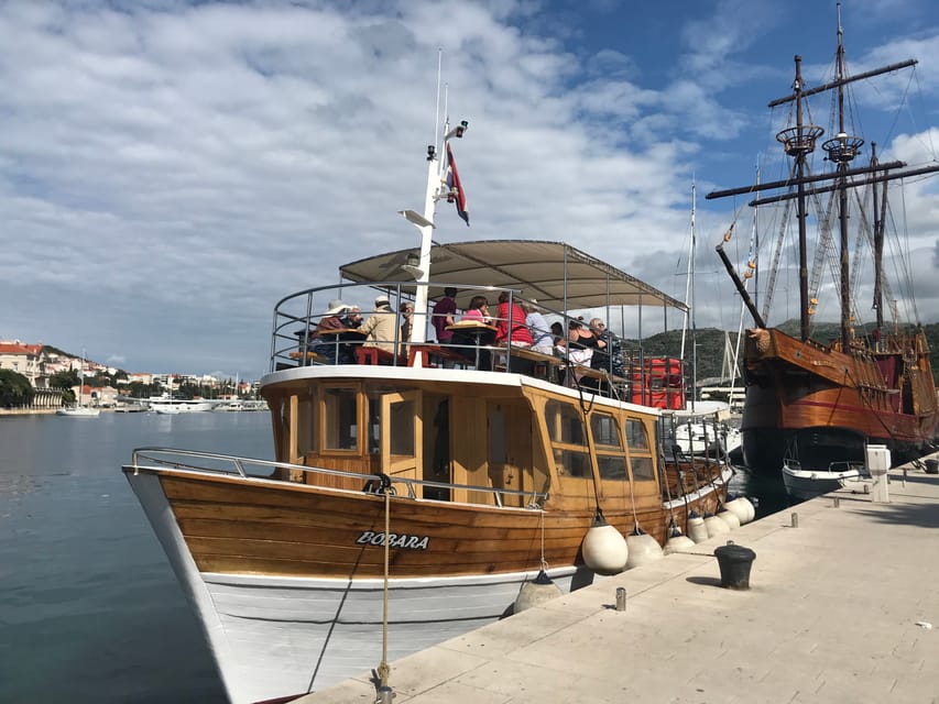 Dubrovnik: Elaphiti Islands Boat Cruise with Lunch & Drinks - The small-group feel and how the cruise actually runs