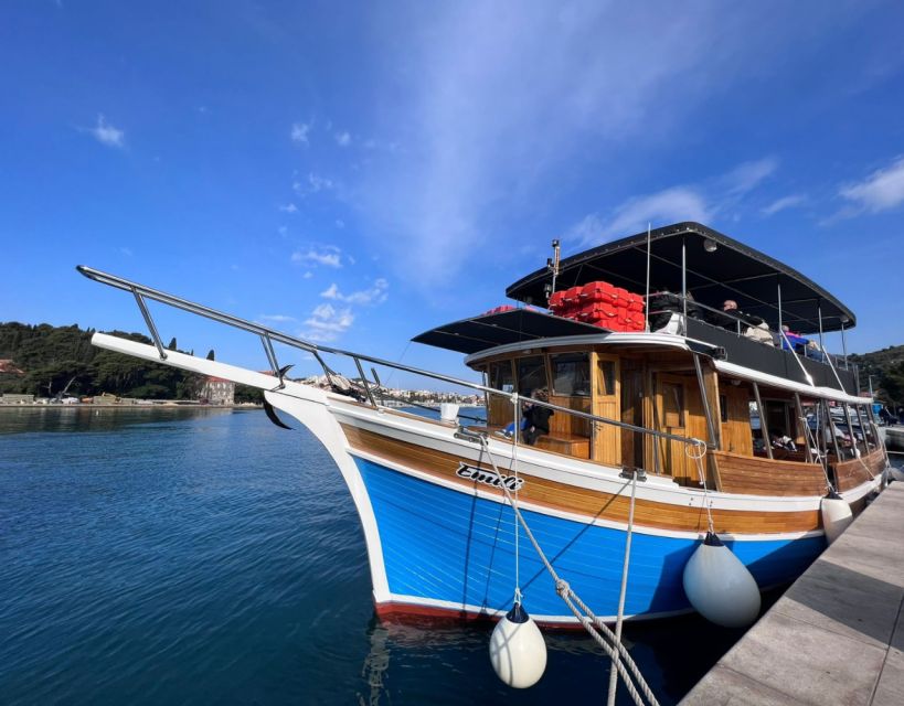 Dubrovnik: Elaphiti Islands Day Trip with Lunch - Stop 3: Lopud and the big reason to come—Sunj beach