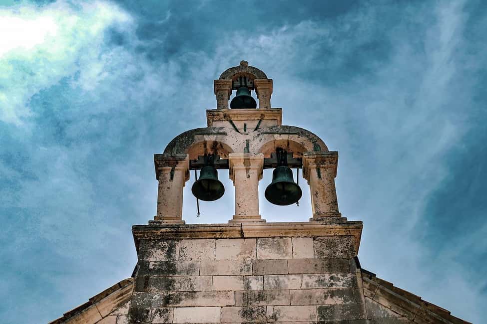 Dubrovnik for Kids: A Playful Family Walking Tour Experience - Pile Gate and the medieval city walls: big landmarks, real steps