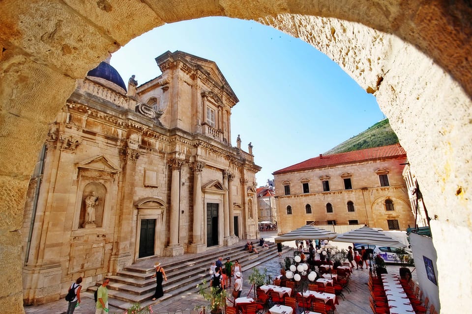 Dubrovnik: Game of Thrones Tour & Optional Lokrum Island - Blackwater Bay Energy at Pile Gate and Pile Bay