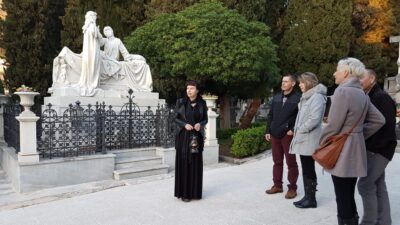 Dubrovnik: Ghosts and Mysteries Walking Tour - Boninovo: Cemetery Ties, Renaissance Palaces, and Real Local Legends