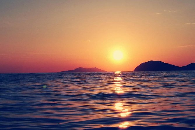 Dubrovnik: Golden Hour Sunset Cruise with Drinks - Small-Group Setup: Up to Six, Max 15
