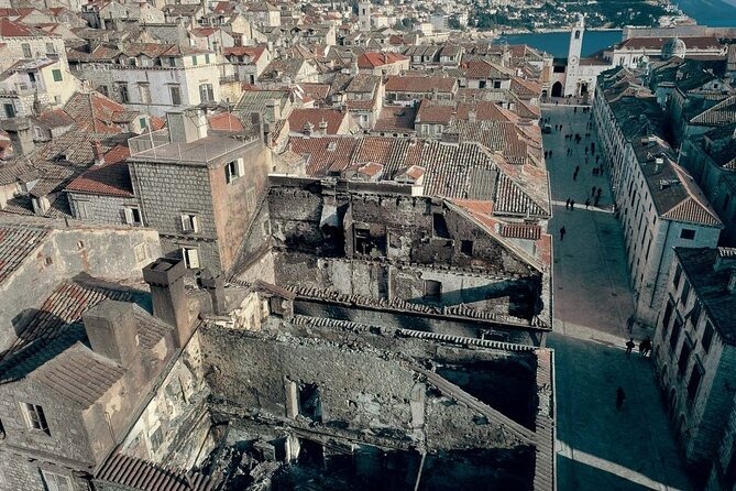 Dubrovnik Homeland War Private Tour - Luza Square and Sponza Palace: the Homeland War Memorial Room