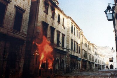 Dubrovnik Homeland War Private Tour - City Walls and harbor views: where protection meets power