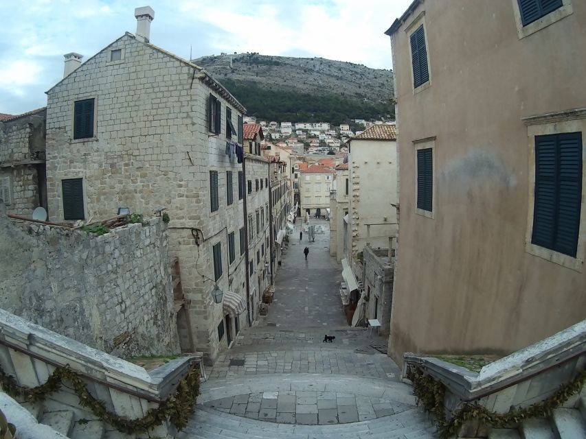Dubrovnik: Insider 90-Minute Walking Tour With a Local - Key highlights you’ll feel on the walk