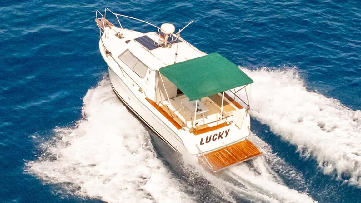Dubrovnik: Lucky Boat Tour - Elaphite Islands and Blue Cave - On-board comfort: shade, shower, masks, and chargers