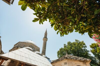 Dubrovnik: Mostar and Kravice Waterfalls Small-Group Tour - Mostar Old Town Walk: Stari Most, the Bazaar, and Mosque Views