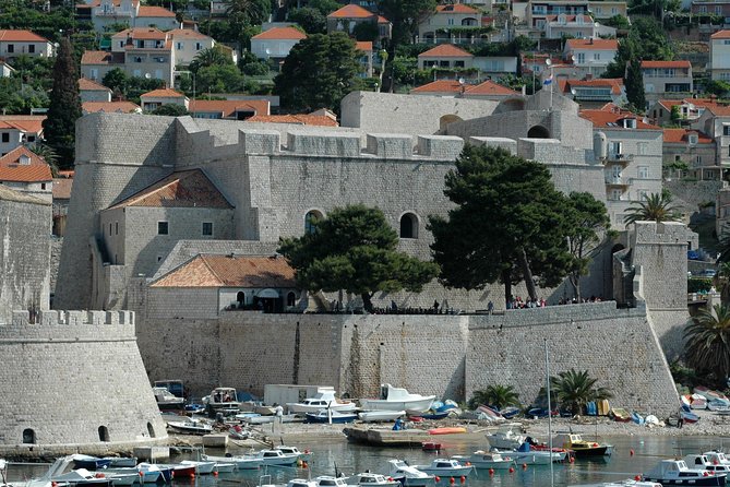 Dubrovnik Old City Walls Private Tour - Franciscan Church, Onofrio’s Fountain, Stradun, and Pile Gate