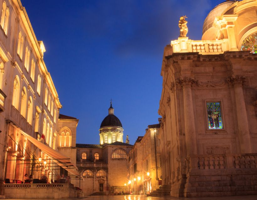 Dubrovnik: Old Town Highlights Guided Evening Walking Tour - Stradun after dark: why this 1-hour timing works