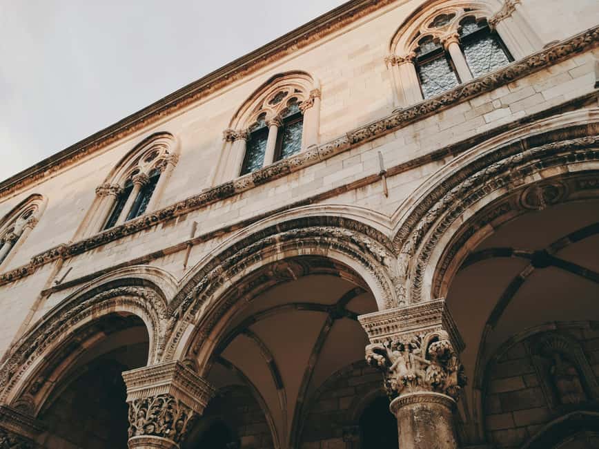 Dubrovnik Old Town History Tour: Early & Late Start - Franciscan Monastery and the old orphanage: faith and care