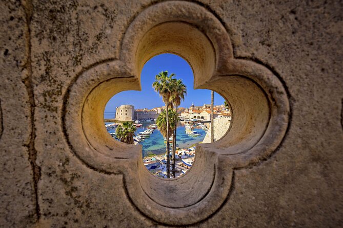 Dubrovnik Old Town Walking Tour with Audioguide - Pile Gate, Onofrio fountains, and Stradun’s main street
