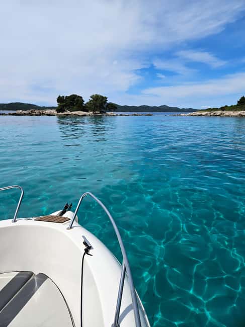 Dubrovnik: Private Boat Rental for Parties & Alcohol - Choosing the next bays: Šunj, the Three Caves area, and open-water variety