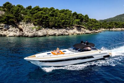 Dubrovnik: Private Boat Tours to Elaphite Islands - Price and value: what $604.65 buys for up to 6 people