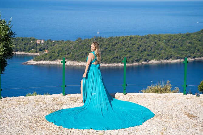 Dubrovnik: Private Flying Dress Photoshoot Experience - Where you meet: Pile Gate makes everything easier