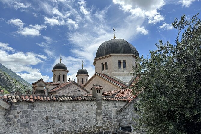Dubrovnik: Private Tour to Montenegro - Kotor & Perast - Kotor Walls And Old Town Time: How To Spend Your 3 Hours Wisely