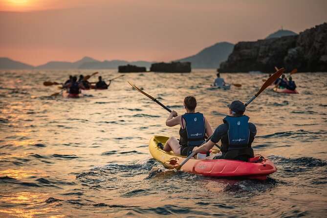 Dubrovnik: Sunset Kayak & Snorkel Tour with Wine & Water - Where it starts and how the timing works (without stress)