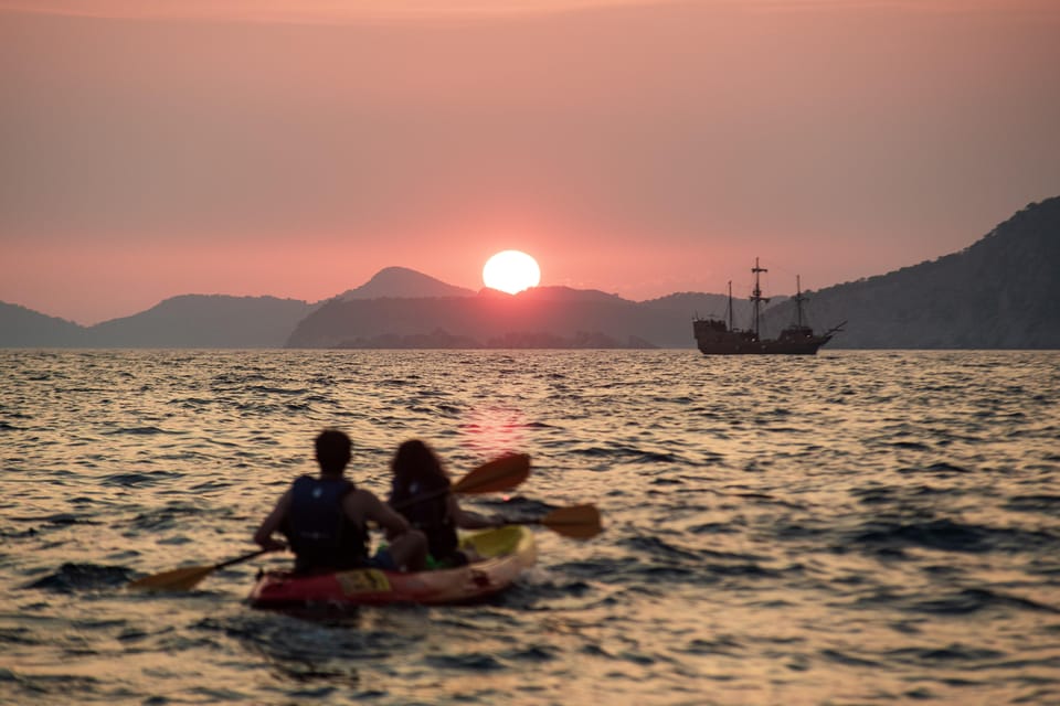 Dubrovnik: Sunset Kayaking and Snorkeling Tour - Choosing 2 Hours vs 3 Hours Around Lokrum