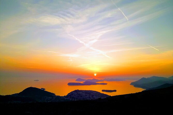Dubrovnik sunset panorama & wine - Group Size and Timing: Why Small-Group Matters for Sunset
