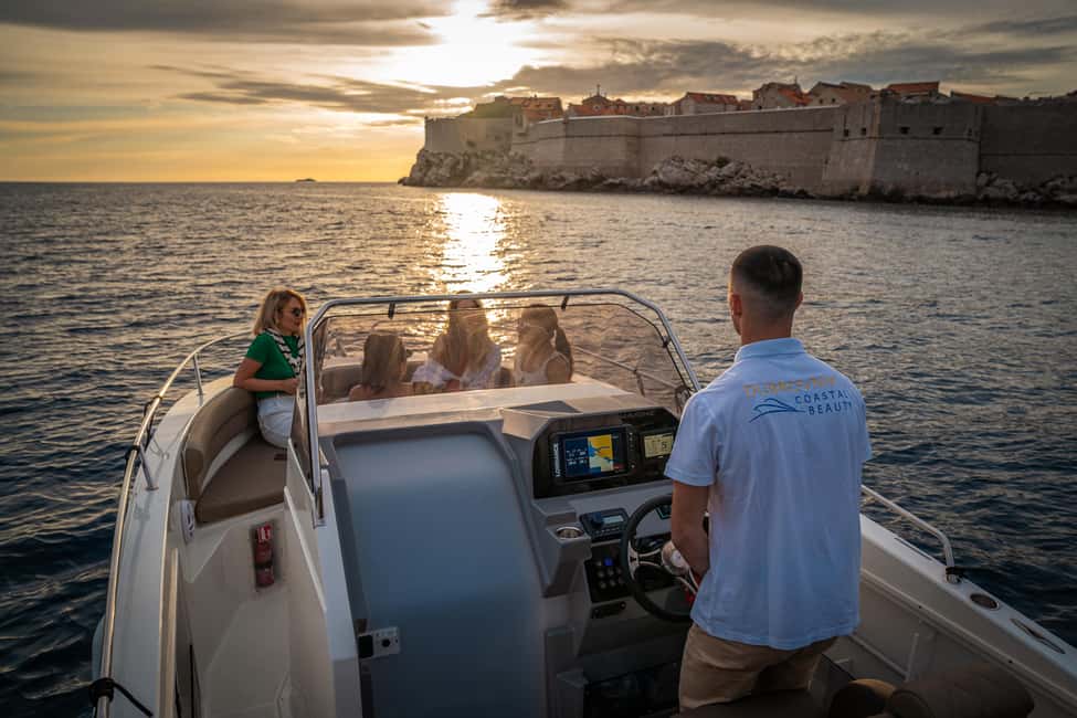 Dubrovnik: Sunset Tour With Panorama Of City Walls - Plaža Sveti Jakov and the classic Dubrovnik angles