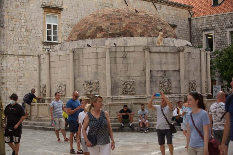 Dubrovnik walking tour and cruise on Karaka ship - The Old Town Walking Tour Inside the Walls: More Than Photo Stops