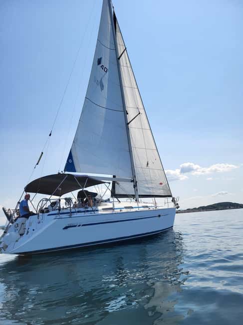 Dubrovnik yacht cruise-Elafity islands & Blue cave - How the sailing lessons actually help