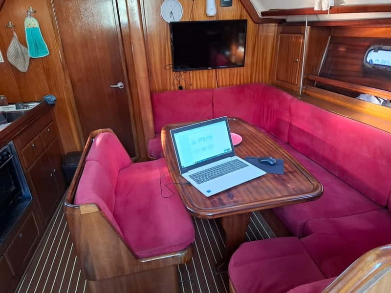 Dubrovnik yacht cruise - Private tour to Elafity & Blue cave - Who Should Book This Private Yacht Day (and Who Shouldn’t)