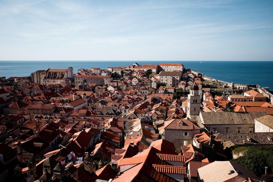Dubrovnik's Jewish Heritage Tour: Unveiling the Past - Walking the Streets: How the Route Builds Meaning
