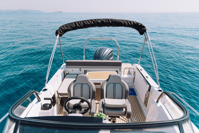 Elaphite Islands Luxury Private Boat Tour with Cap Camarat 7.5 - Drinks Included and the Value Case for a Private Group