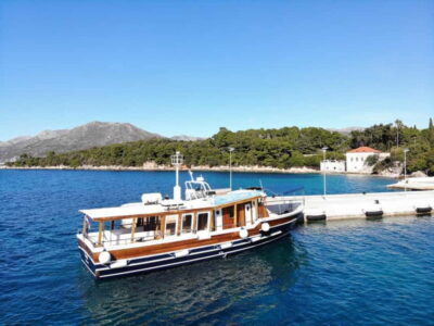 From Dubrovnik: Hop-On-Hop-Off Elaphiti Islands Boat Tour - Getting to the boat at Port of Gruž without losing your mind
