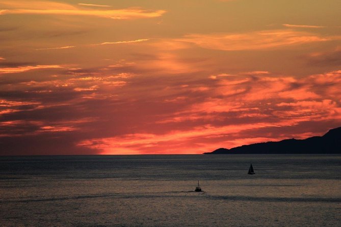 Golden hour SUNSET CRUISE from Dubrovnik Old Town - Comfort and seasickness: where to sit