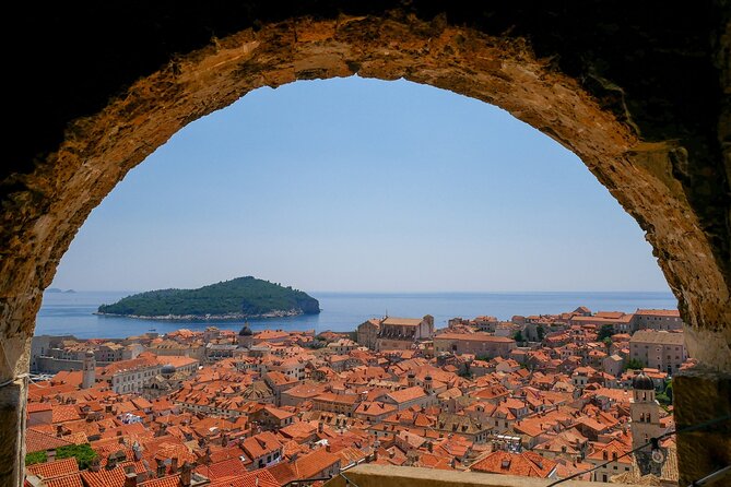 Guided Tour to discover Dubrovnik's Old Town, by day or night - Day vs Night: Choosing the Right Dubrovnik Mood